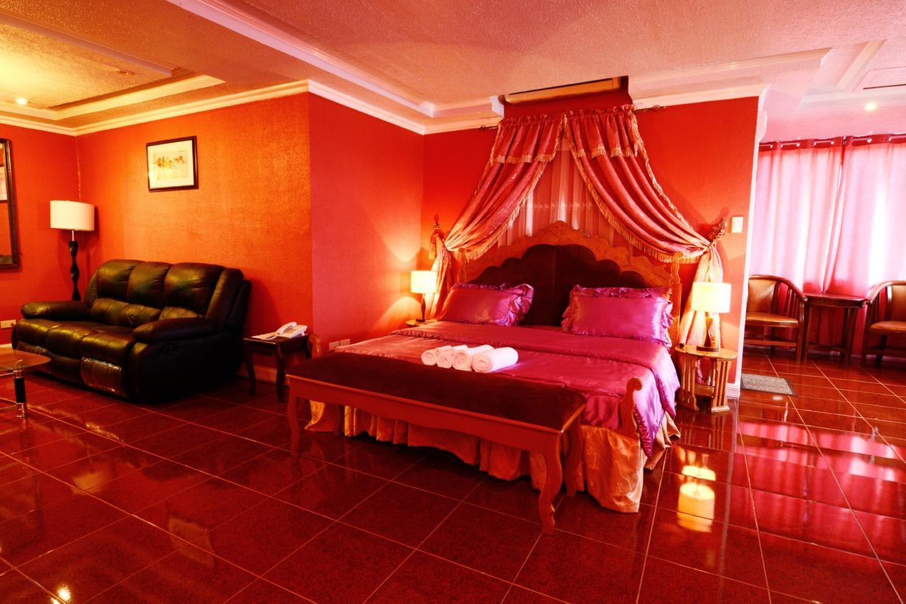 Jaimee'S Hotel, Resort And Restaurant Maasin  Quarto foto