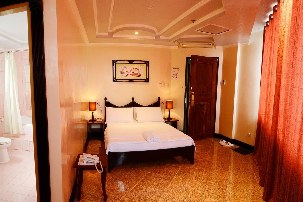 Jaimee'S Hotel, Resort And Restaurant Maasin  Quarto foto